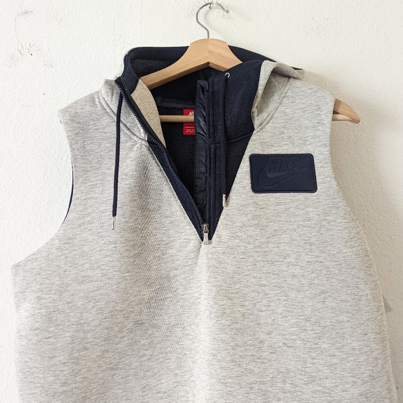 NWT Nike Mixed Material Vest - Picture 2 of 9